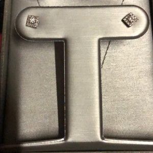 Square form earring.